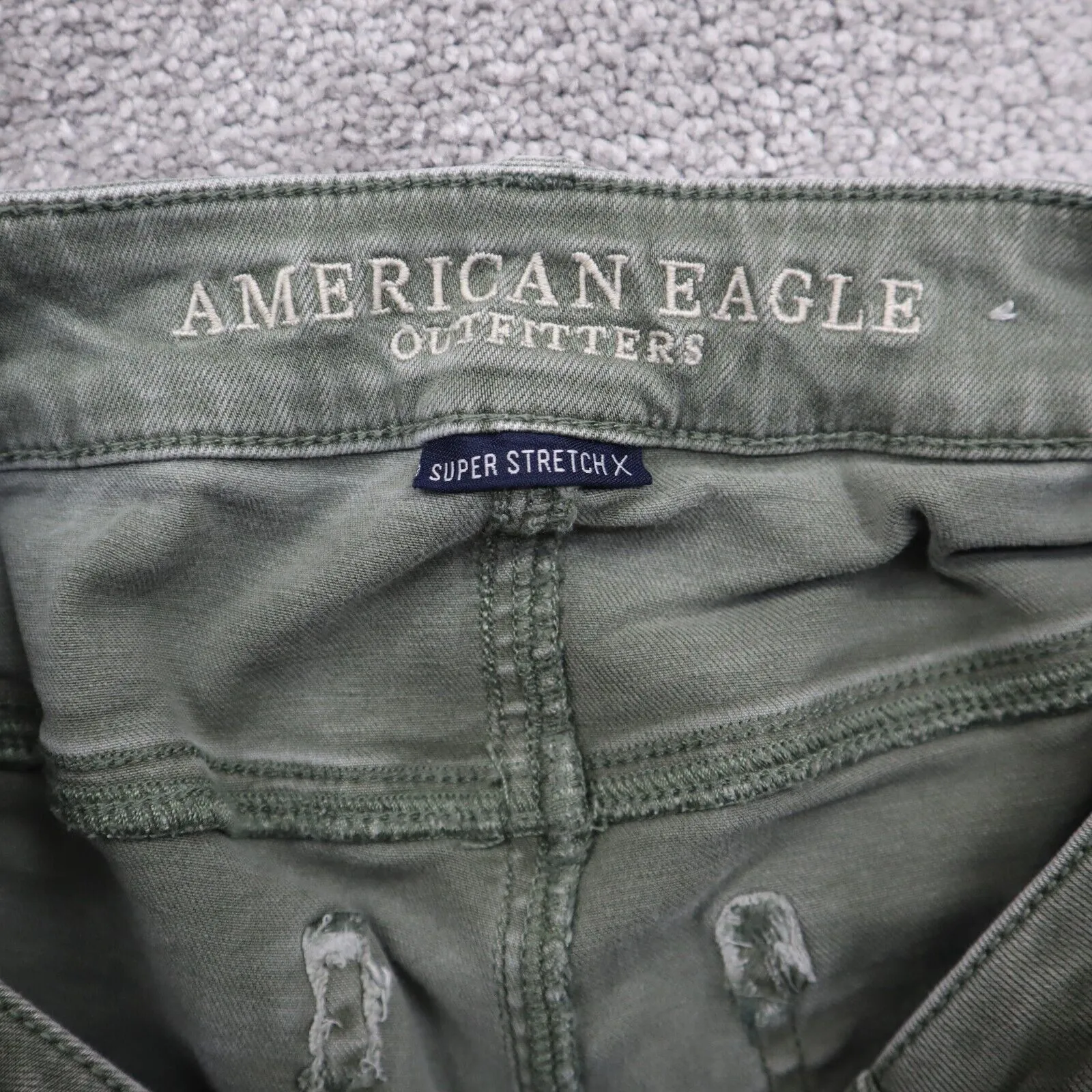 American Eagle Women Jegging Jeans Skinny Leg Distressed Stretch Green SZ 4R