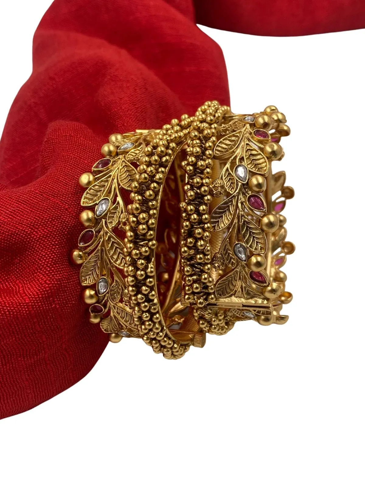 Gold Plated Traditional Antique Golden Bangle Set For Women