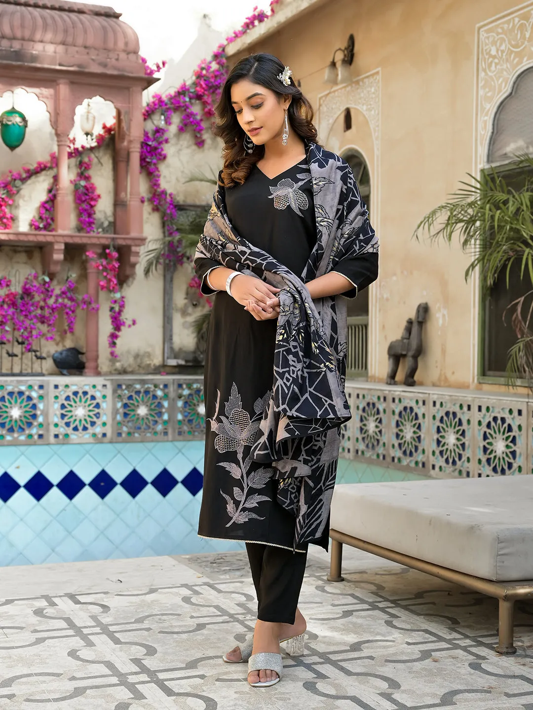 Women Black Muslin Silk Kurta Set With Dupatta