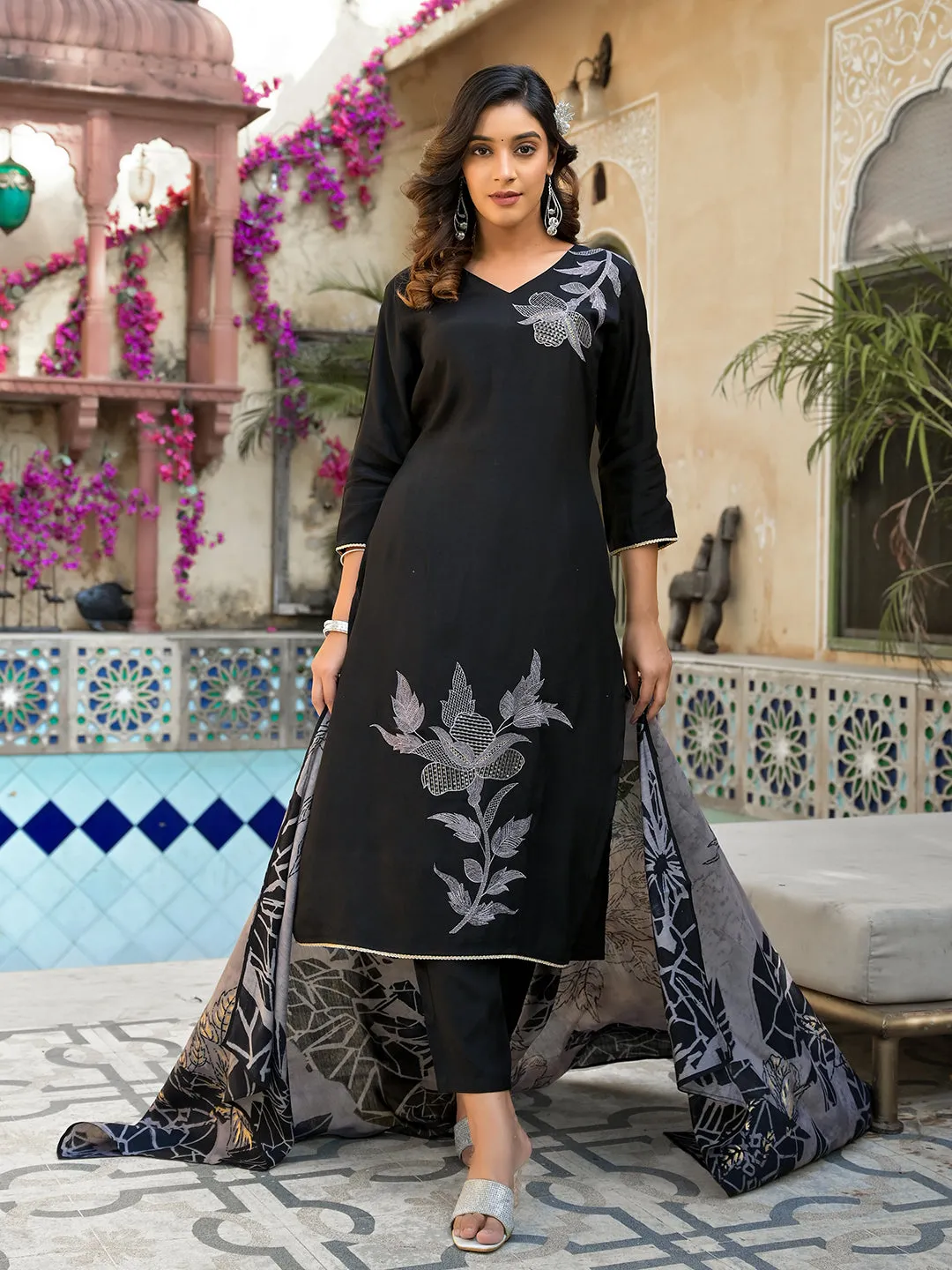 Women Black Muslin Silk Kurta Set With Dupatta