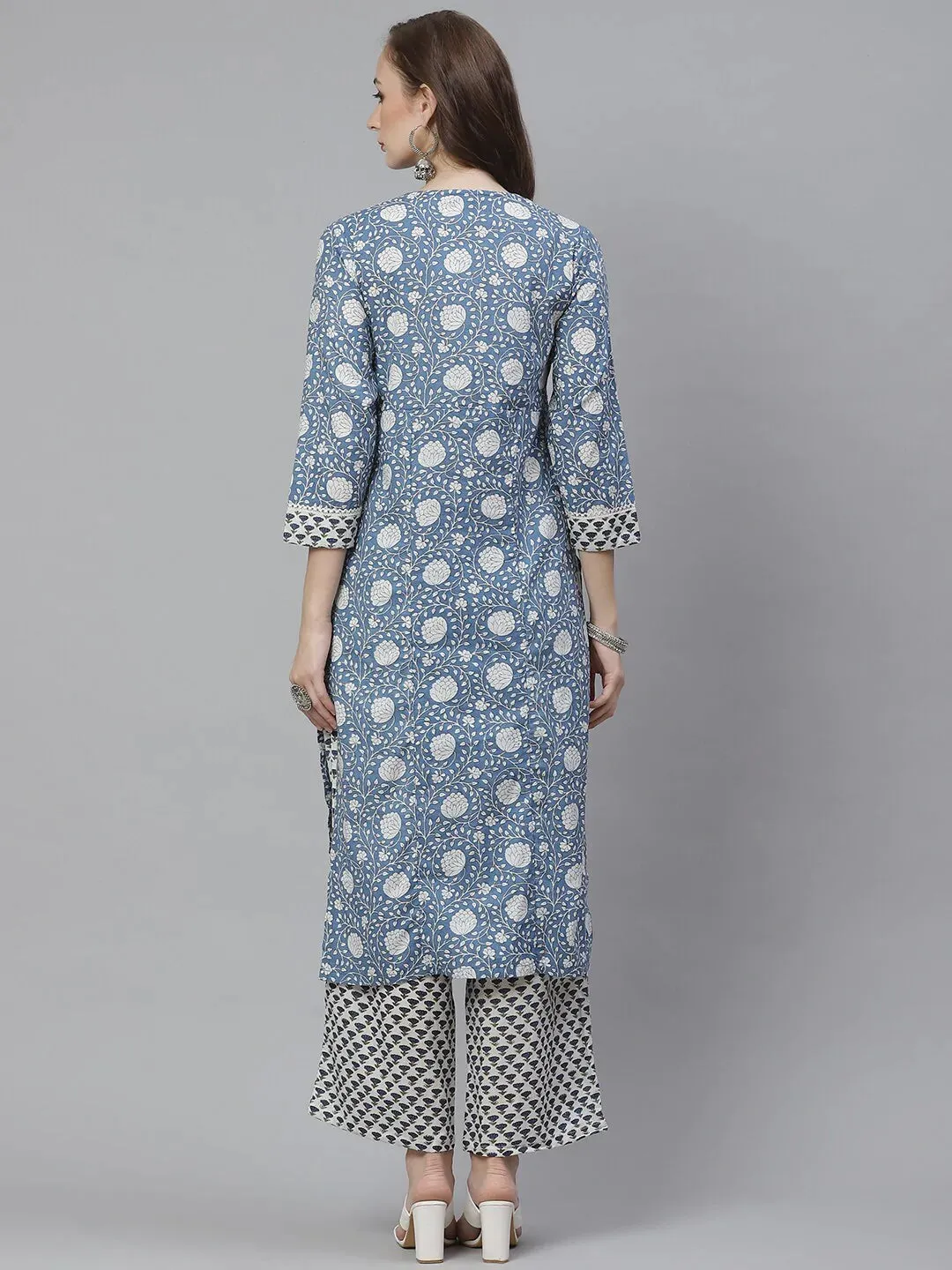 Women'S Blue & White Printed Kurta With Palazzos2