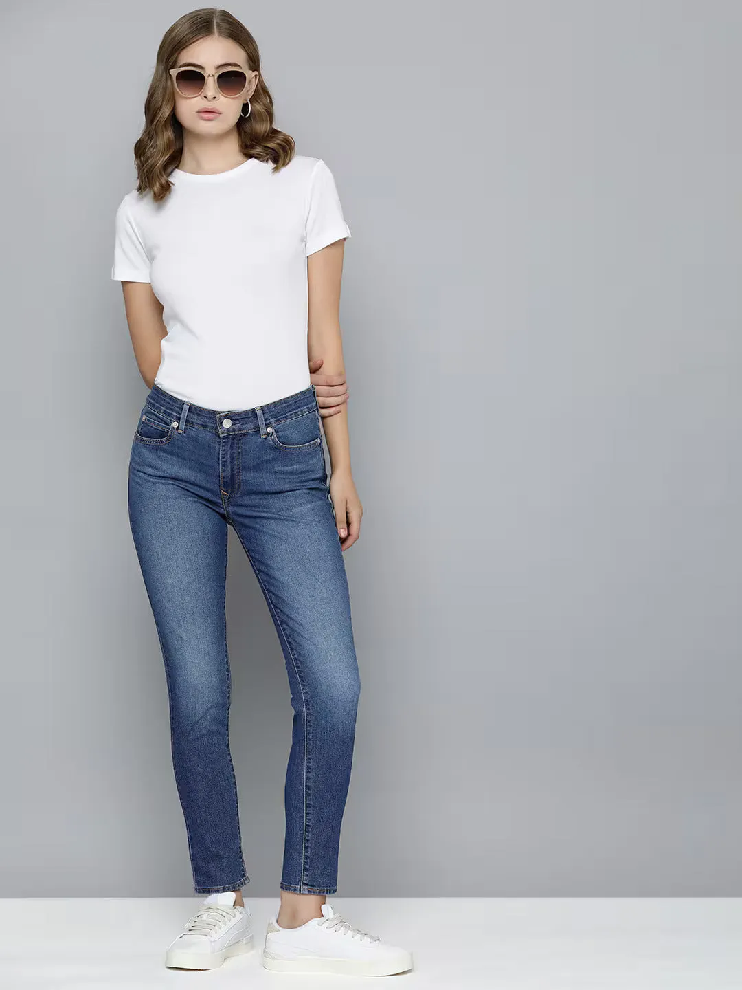 Women's Mid Rise 711  Skinny Fit Heavy Fade Jeans